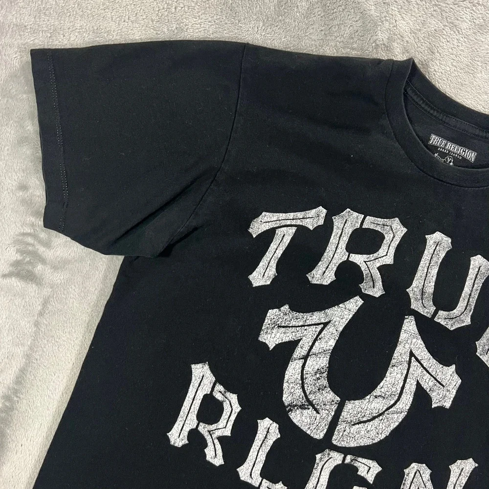 True Religion Graphic T-Shirt Mens Medium Black Excellent Horseshoe Logo Tee Y2K